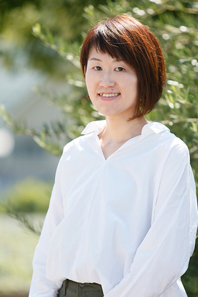 栂森 亜希子